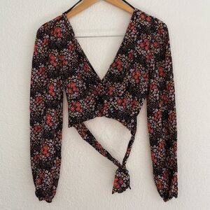 Floral V Neck Crop Top with Tie Front and Side Zipper - Medium